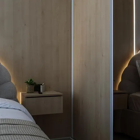 Andreas In Odyssey Pool & * 那沃达利