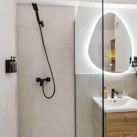 Andreas In Odyssey Pool & Apartamento *