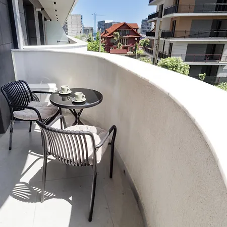 Andreas In Odyssey Pool & * Năvodari