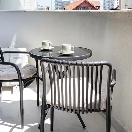 Andreas In Odyssey Pool & Apartamento