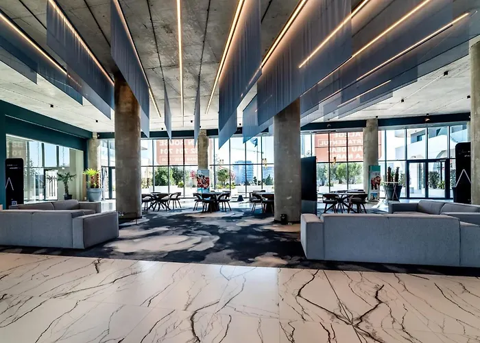 Andreas In Odyssey Pool & Năvodari