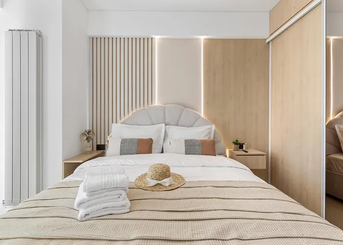 Andreas In Odyssey Pool & Διαμέρισμα *