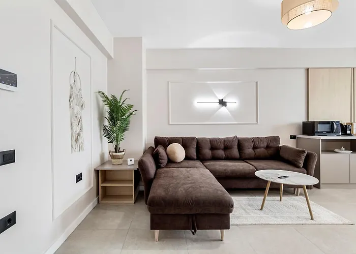 Andreas In Odyssey Pool & Διαμέρισμα Năvodari