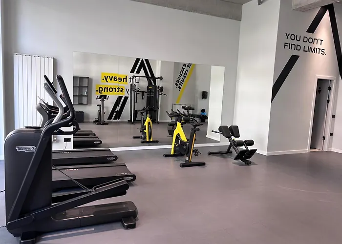 Andreas In Odyssey Pool &